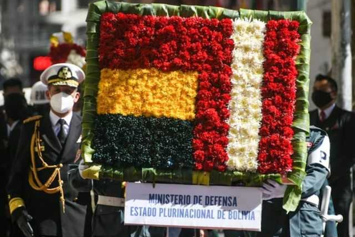 En Bolivia se conmemora el 201 aniversario de la República del Perú 