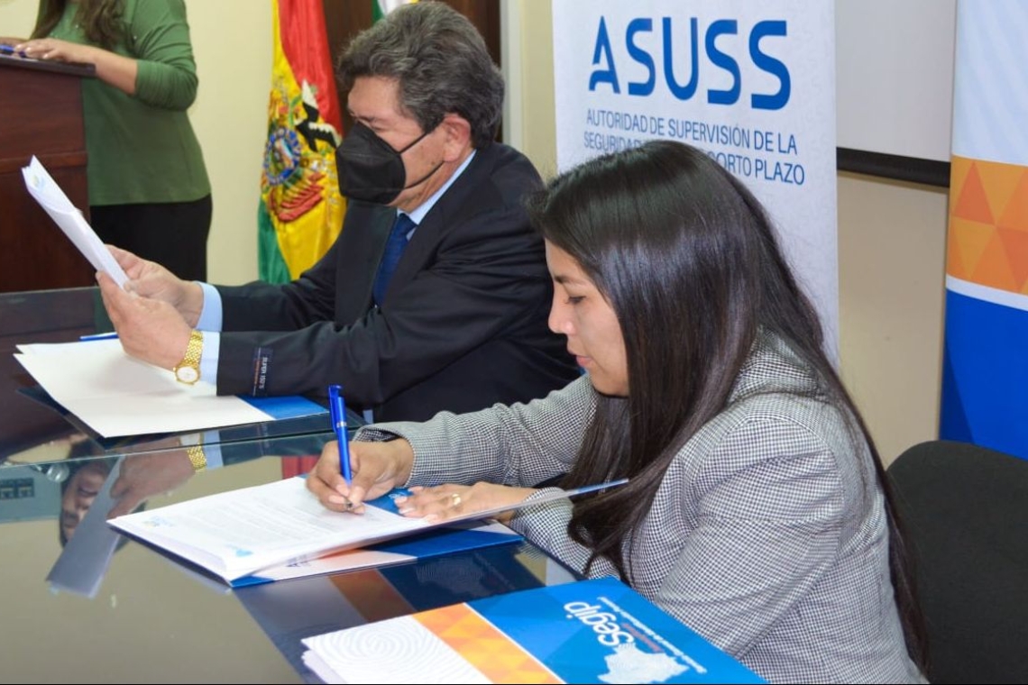 ASSUS y SEGIP firman convenio de cooperación interinstitucional