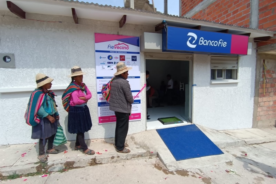 Banco FIE inaugura oficina externa en el municipio de Poroma