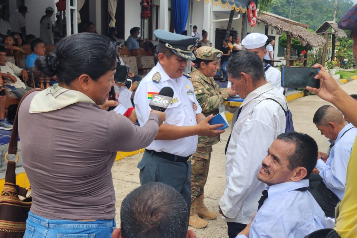 Entregan 15 libretas de Servicio Militar a personas con discapacidad en Rurrenabaque