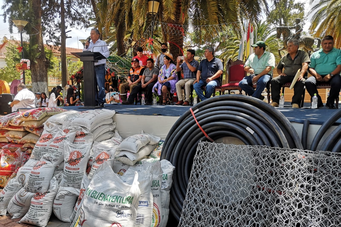 Tarija: Municipios reciben del Gobierno alimentos y material de rehabilitación