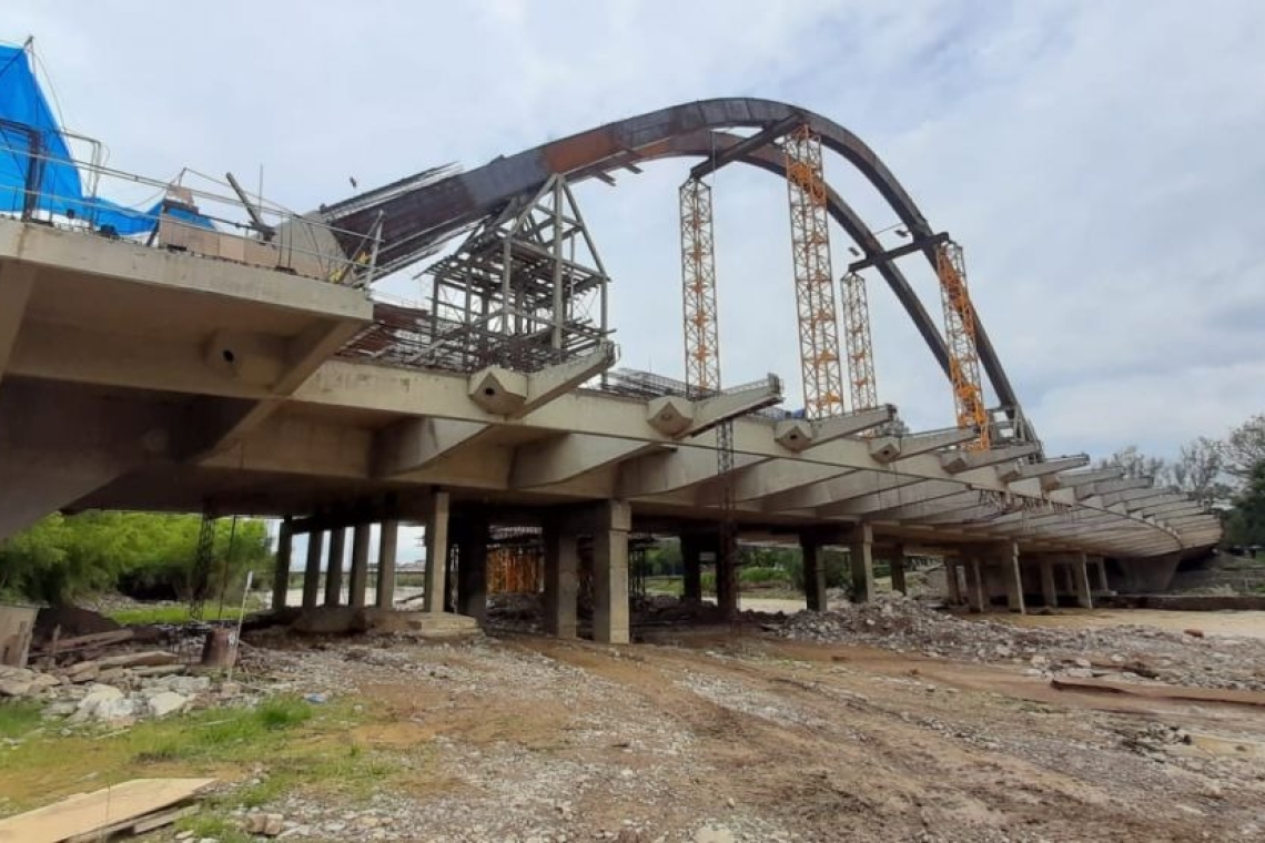 Fiscalía imputa a seis implicados en corrupción en obras del Puente 4 de Julio en Tarija