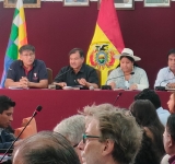 Gobernación brinda informe referente a la problemática de la laguna Alalay y su impacto ambiental