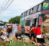 Aduana comisa flotas que transportaban mercancía ilegal en compartimientos adecuados