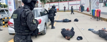 YPFB y la Policía realizan simulacro y apuntan a evitar atracos en surtidores de Oruro 