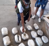 Fiscalía antidroga indaga nexo de 257 kilos de cocaína y armas en Tacopaya