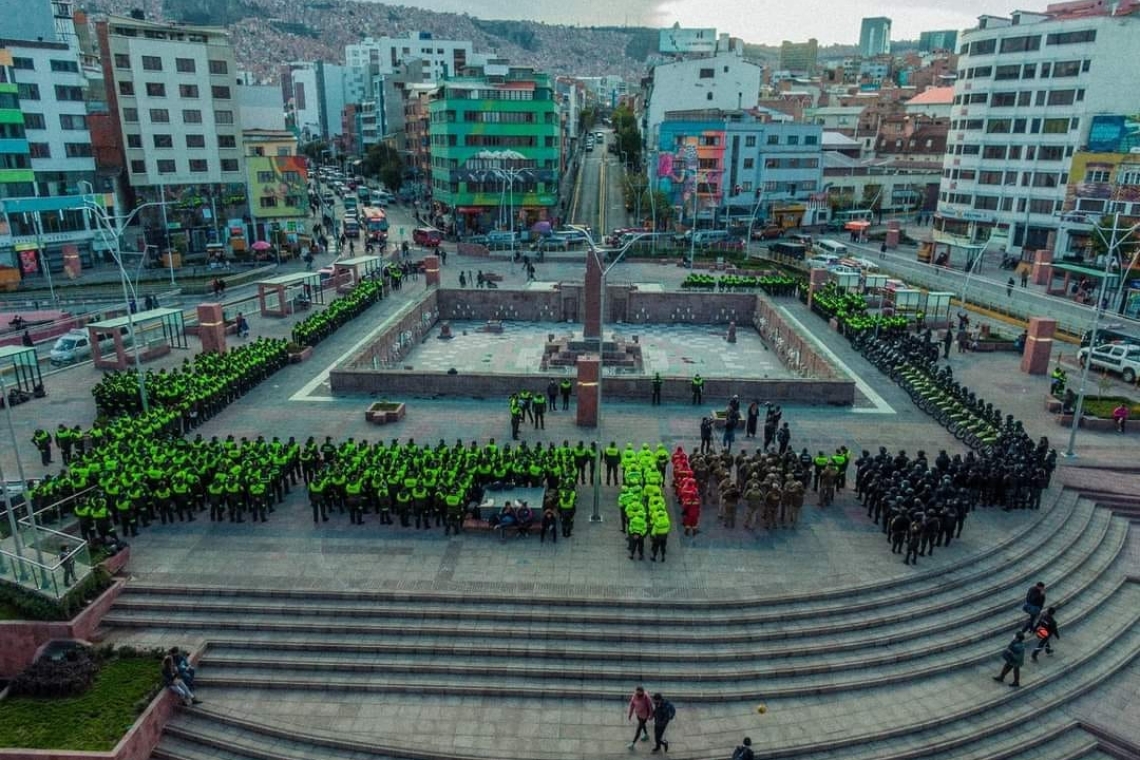 Policía desplaza 2.000 efectivos para resguardar y prevenir delitos en La Paz 