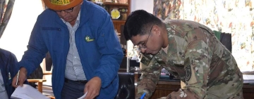 La Paz: Militares construirán puente vehicular sobre el Río Tipuani