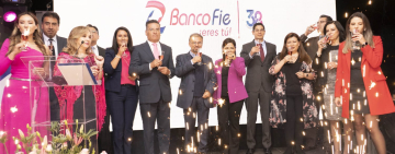 Banco FIE celebró 38 de historia al servicio de la población boliviana