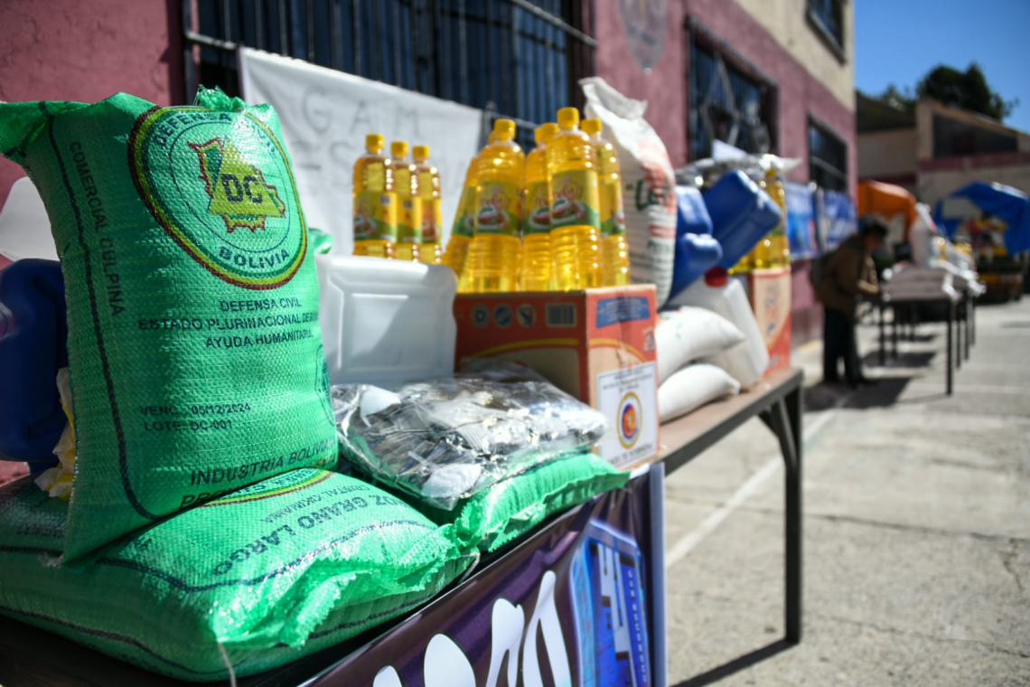 Más de 2.700 familias de siete municipios de La Paz reciben ayuda en alimentos