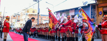 Regimiento Colorados de Bolivia en sus 214 años garantizan el orden constitucional