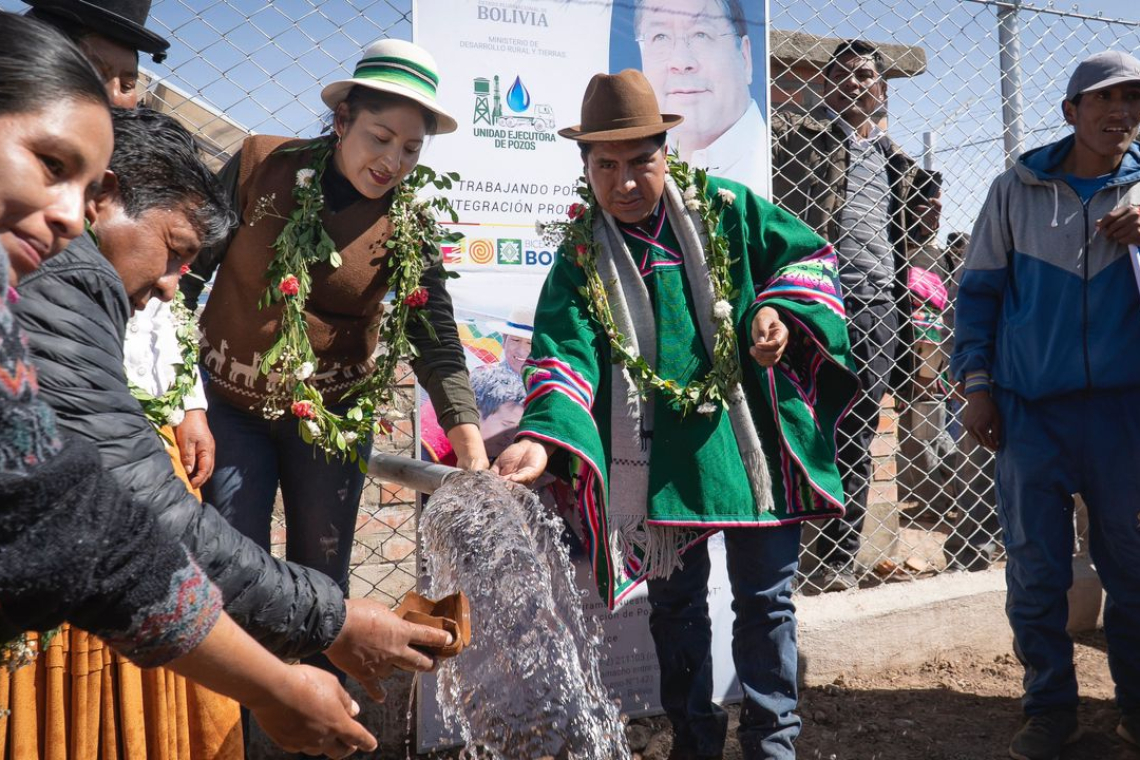 Entregan 6 sistemas de agua para potenciar la producción agropecuaria en Corque y Salinas 