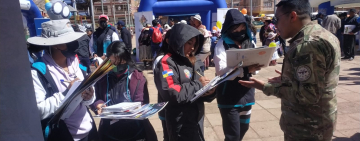 Feria Binacional de Lucha Contra el Contrabando Bolivia-Perú en Desaguadero