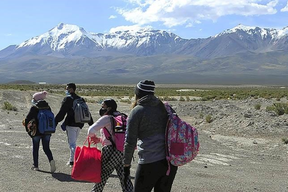 En frontera con Chile capturan a 13 implicados con trata y tráfico de personas
