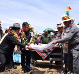 Vicepresidente llama a la unidad en el inicio de construcción de un hospital en Oruro