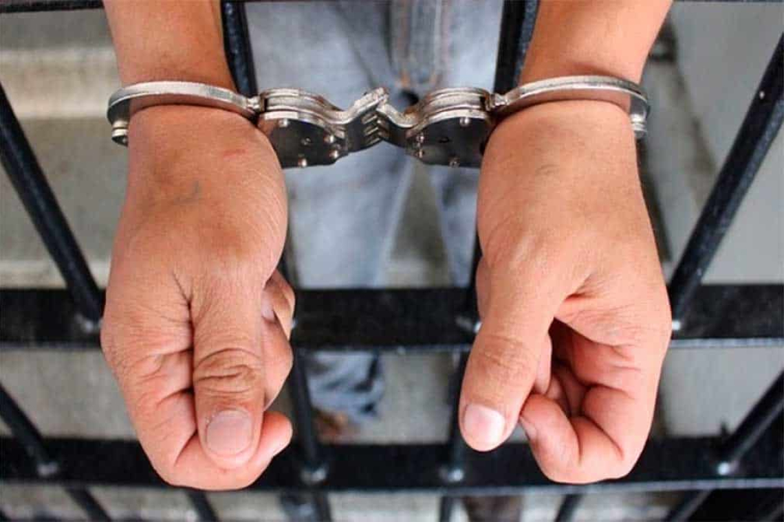 Fiscalía requiere encarcelar a profesor acusado por estupro de joven de 15 años