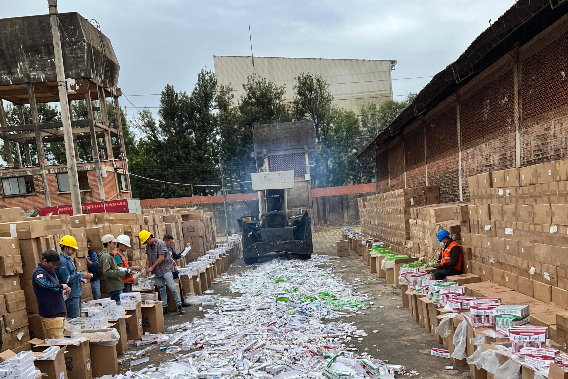 Aduana-Santa Cruz destruye 36 toneladas de cigarrillos valuado en Bs 1.3 millones