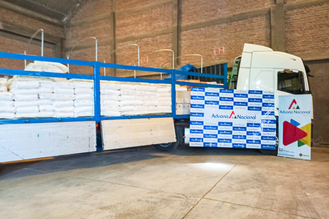 Aduana comisa en frontera con Argentina 34 toneladas de harina