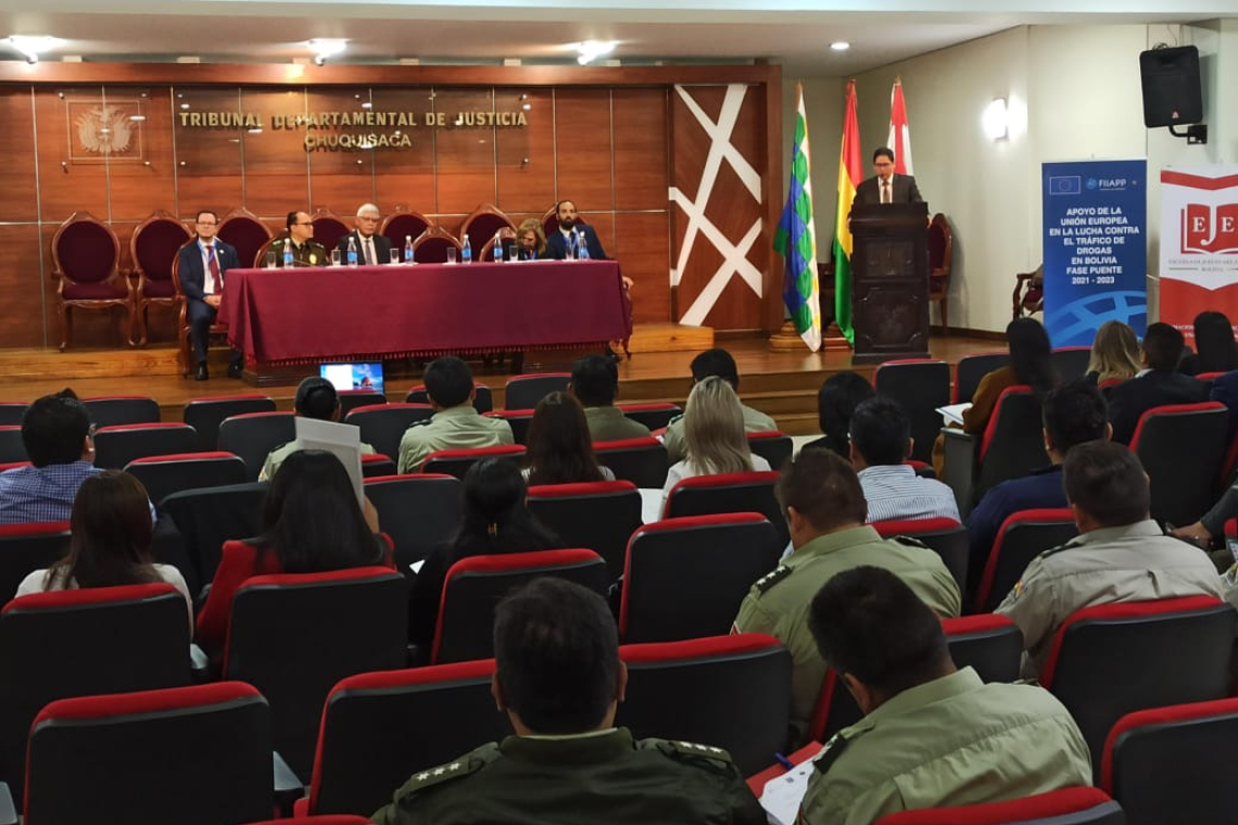 Fiscales, jueces y policías se forman en DDHH y Obligaciones  del Estado Boliviano