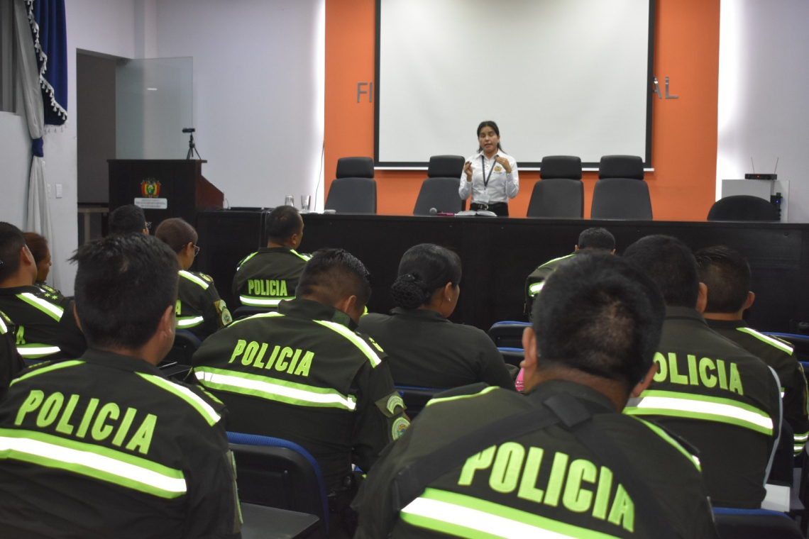 Fiscalía capacita a policías en manejo del ecosistema Justicia Libre