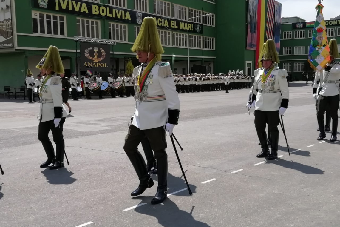 Institutos policiales admitirán sin exámenes a 520 mejores bachilleres