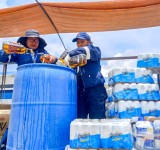 Aduana inutiliza 20 toneladas de bebidas para reutilizar en abono ecológico