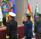 Arce posesiona al nuevo Alto Mando Militar y exhorta a forjar una nueva doctrina para enfrentar amenazas