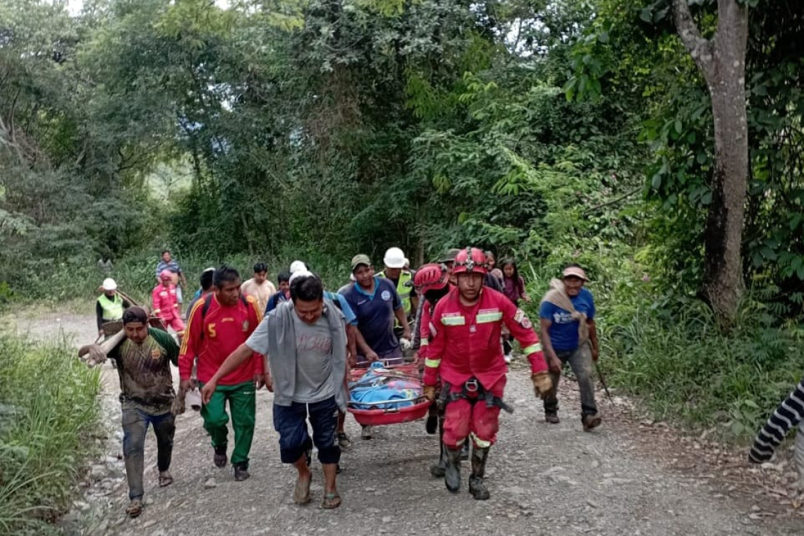 Encuentra el cuerpo de joven desaparecida en la mazamorra en Irupana