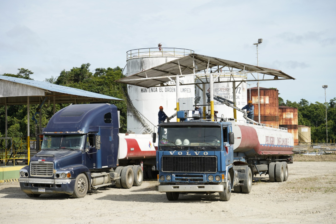 YPFB programa despacho de 653.000 litros de combustibles al trópico de Cochabamba