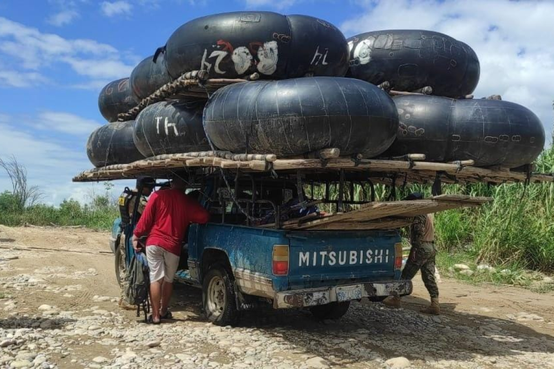 Marinos desbaratan rutas del contrabando y comisa gomones en frontera con Argentina