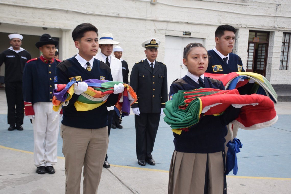 Armada puso en marcha semana del Mar con la iza del Pabellón Nacional