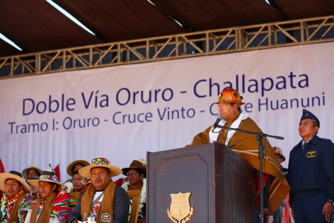 Inicia la construcción de la doble vía Oruro – Challapata Tramo I con Bs 383 millones de inversión 
