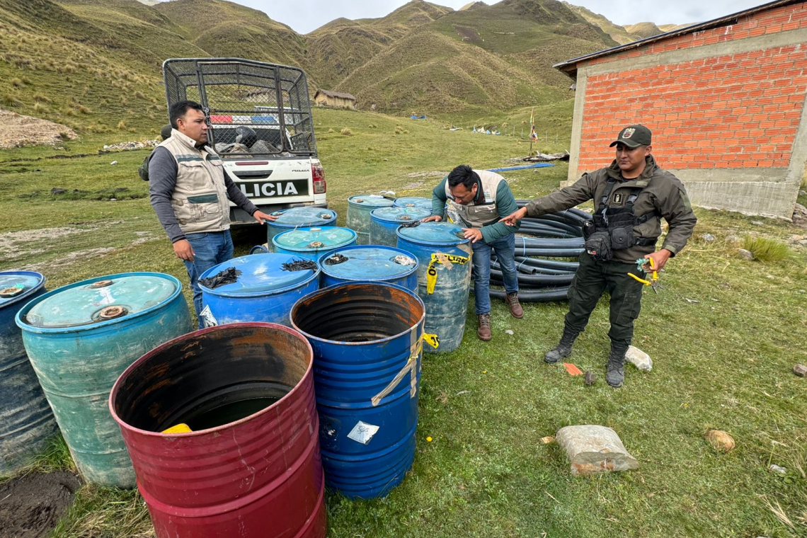 ANH y la Policía detectan sitio de acopio ilegal de combustible