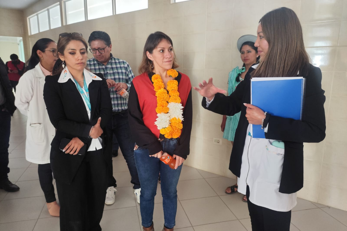 Gobierno verifica necesidades del Hospital Materno Infantil de Tarija