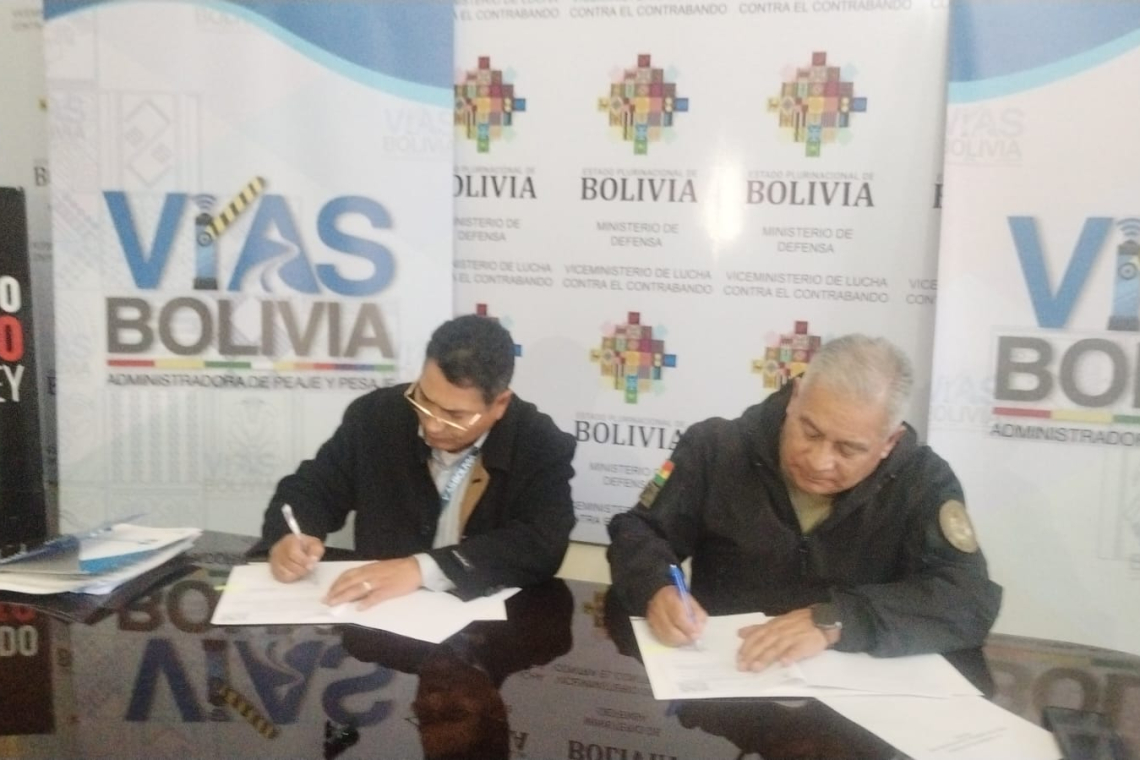 VLCC firma convenio con Vías-Bolivia en el marco del Plan: “Lucho Contra el Contrabando”