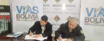 VLCC firma convenio con Vías-Bolivia en el marco del Plan: “Lucho Contra el Contrabando”