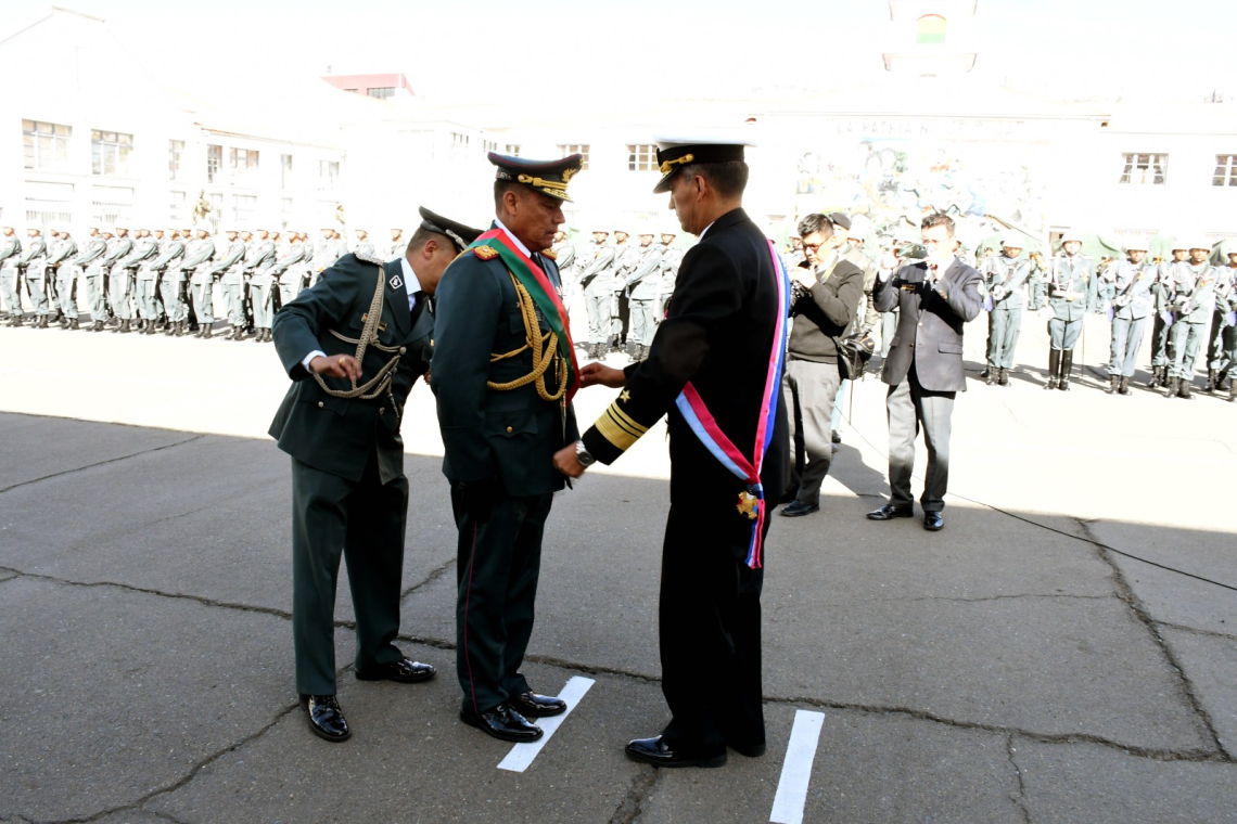 El Ejército reconoce a su nuevo Comandante, Gral. José Wilson Sánchez Velásquez 