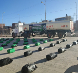 Detectan más de 3 mil kilos de hoja de coca peruana oculta en una cisterna