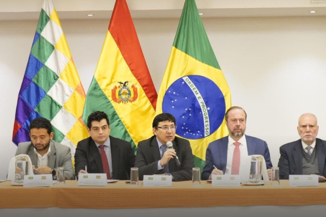 Bolivia y Brasil fortalecerán cooperación en la producción de gas, fertilizantes y litio