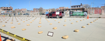 Operativo policial intercepta 317 kilos de marihuana en carretera Challapata-Uyuni