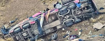 Tragedia en Ayacucho: Bus que salió de Lima cae al abismo y deja más de 20 muertos y decenas de heridos