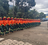 Se reporta un solo incendio en Bolivia, bomberos trabajan en su extinción