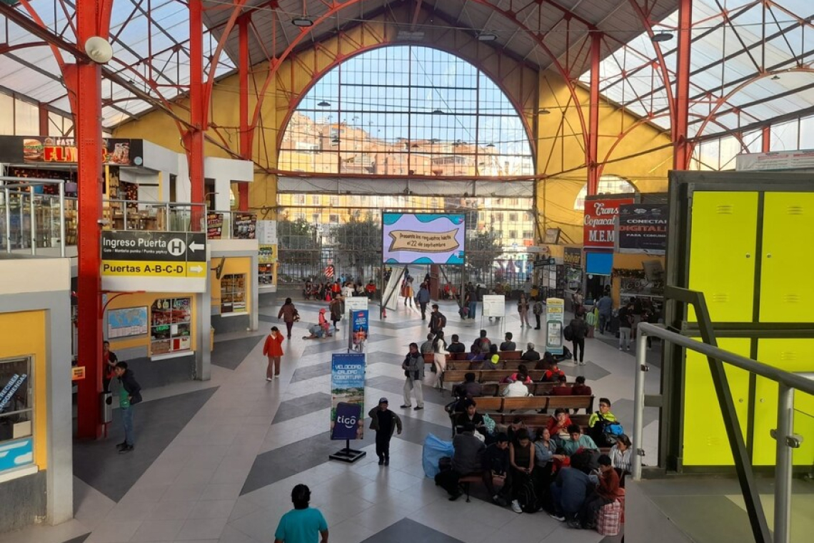 Terminal de Buses de La Paz suspende viajes a Cochabamba, Santa Cruz y Oruro por bloqueo