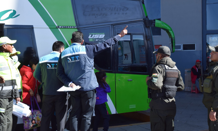 Toman acciones contra operador infractor Andesmar Avaroa 2 tras incidente crítico en ruta Cochabamba - La Paz