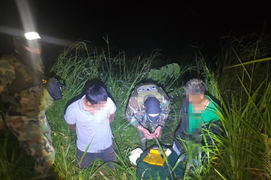 FELCN aprehende a cuatro sujetos con 49 kilos de marihuana en frontera con Brasil