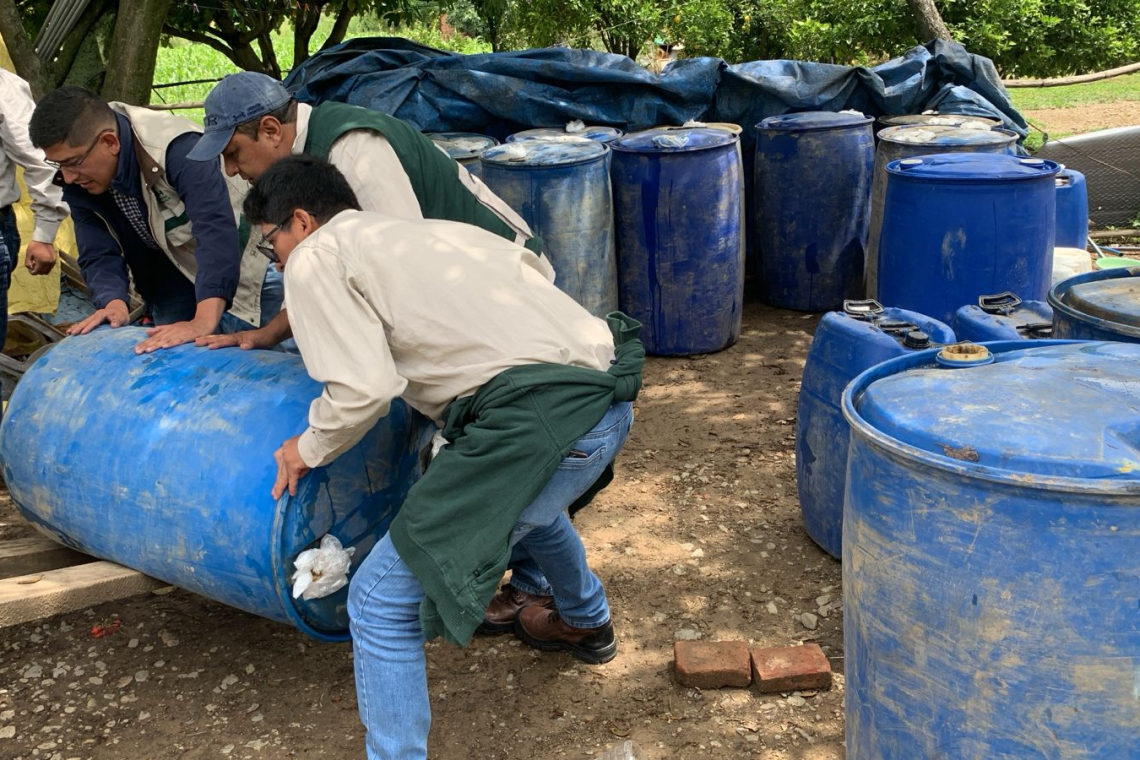 Fiscalía indaga procedencia de 1.600 litros de gasolina hallada en una vivienda