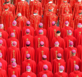 Quiénes son los 133 cardenales que elegirán al próximo Papa: un cónclave menos eurocéntrico con mayor diversidad global