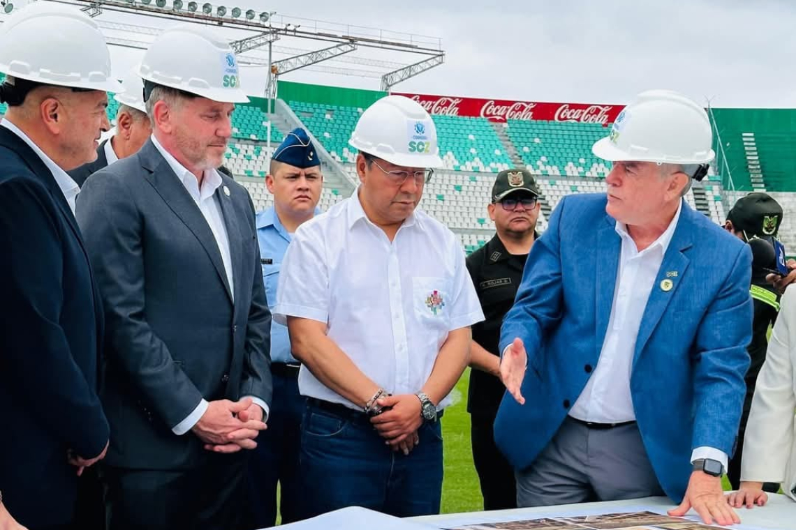 Arce inspecciona obras del Estadio “Tahuichi” para la final de la Copa Sudamericana 2025