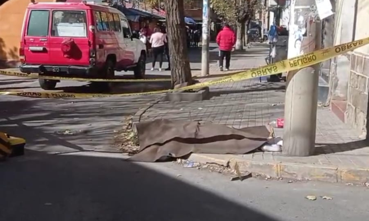 Universitaria cae desde un sexto piso y muere; Fiscalía presume suicidio