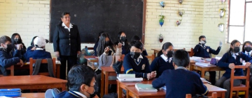 Los escolares no están obligados a llevar uniforme, deben usar ropa abrigada ante la ola de frío